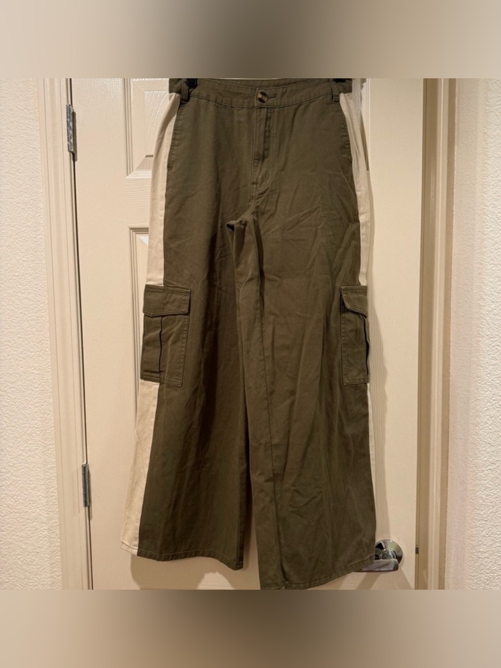 Cider Olive Cargo Wide Leg Pants Size S